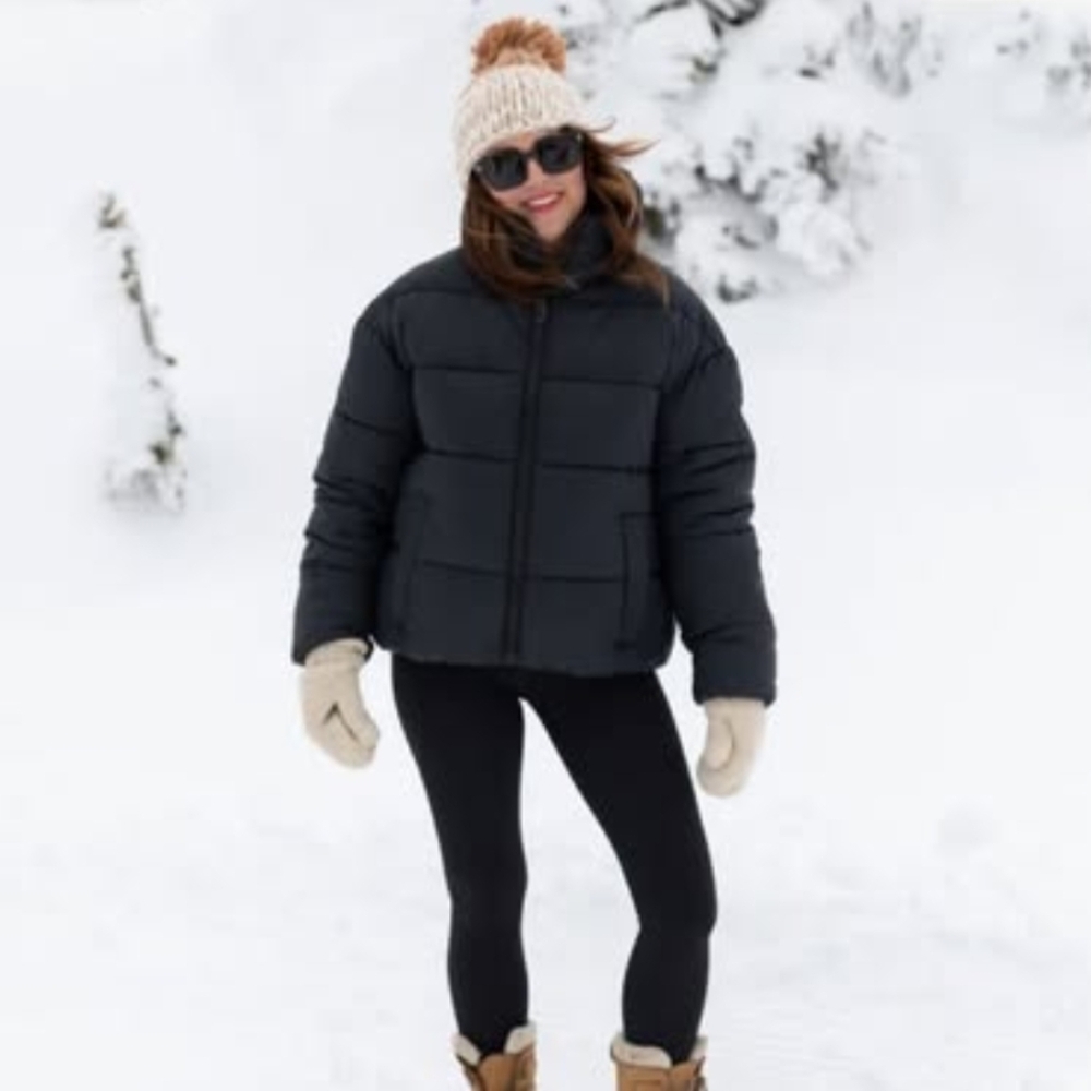 Noize x Jilly Box Avalon Black Puffer jacket Medium NWT